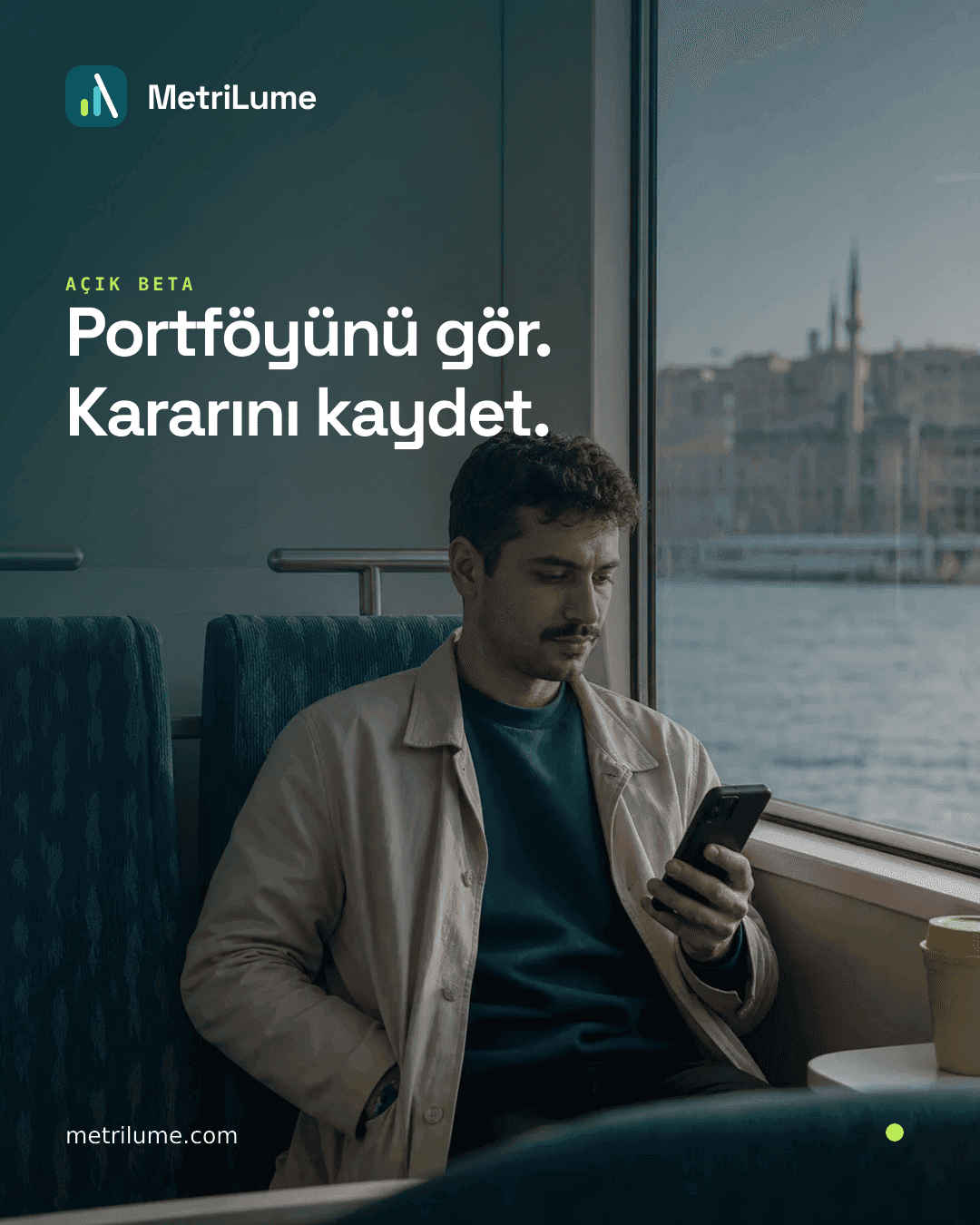 MetriLume dikey sosyal medya tanıtım görseli